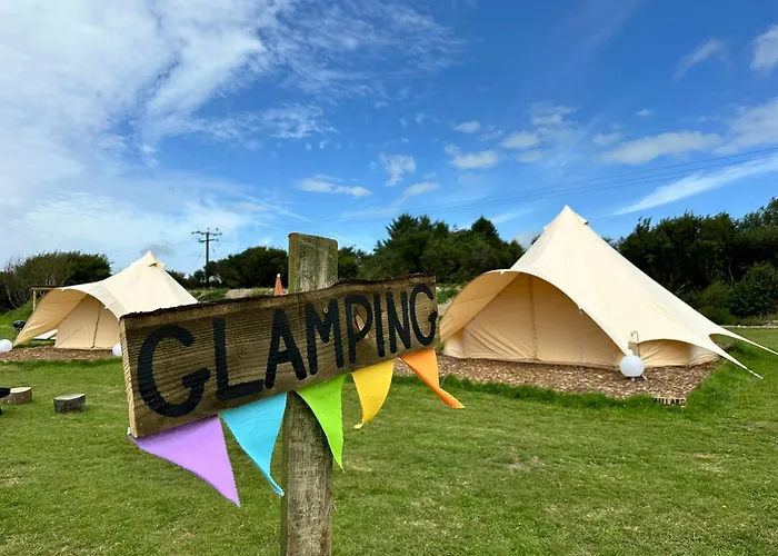 Lakeside Glamping Firecrest
